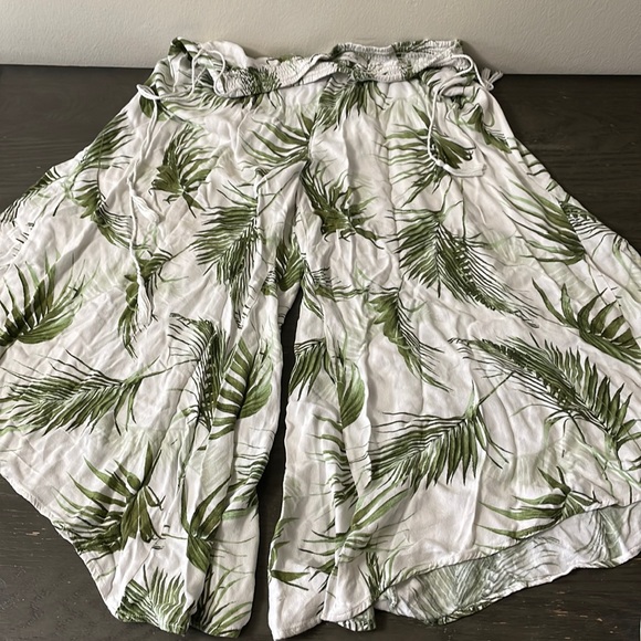 Maternity Sheer Beach pant size large - Picture 1 of 3